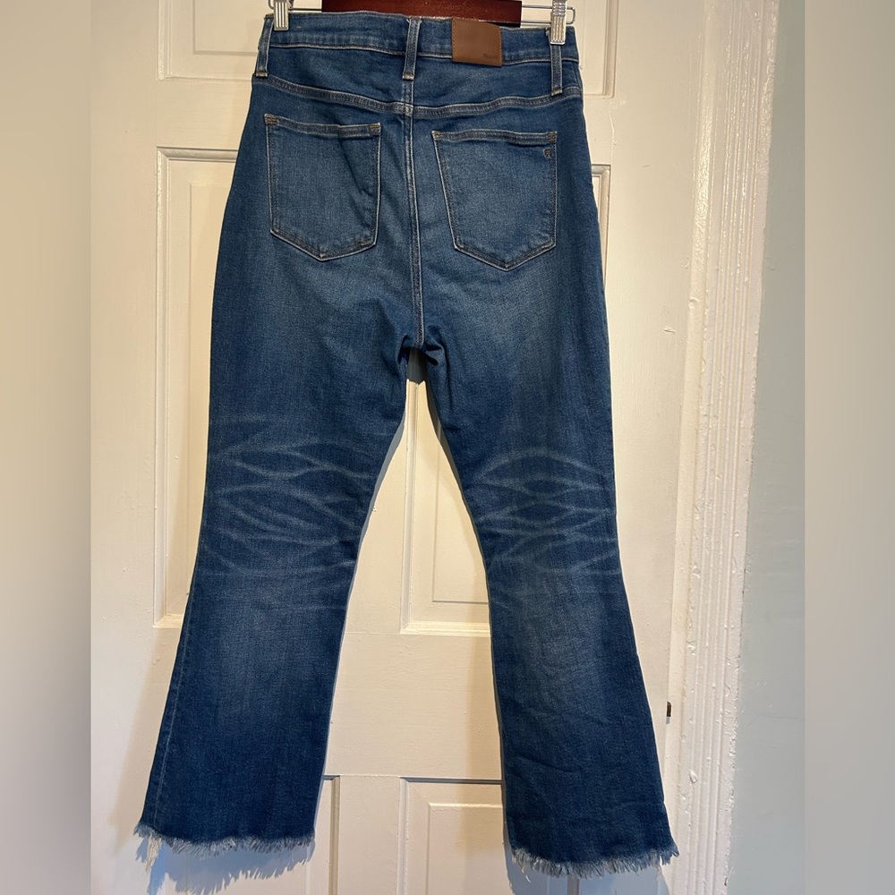 Madewell Cali Demi-Boot Jeans in Columbus Wash: Comfort Stretch Edition - Picture 6 of 13